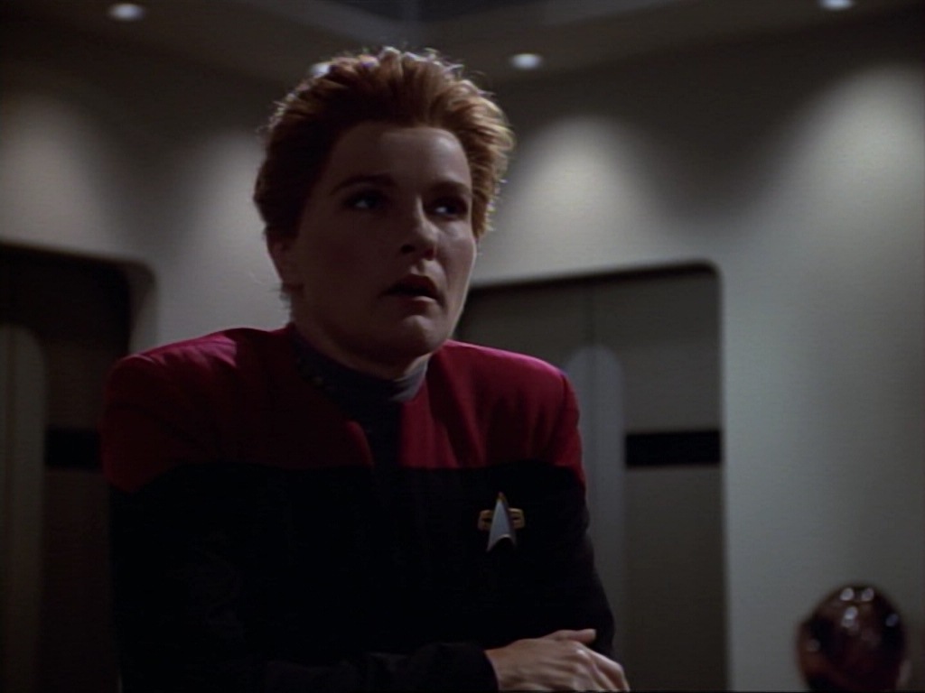 ariane179254_StarTrekVoyager_1x01_1x02-Caretaker_3259.jpg