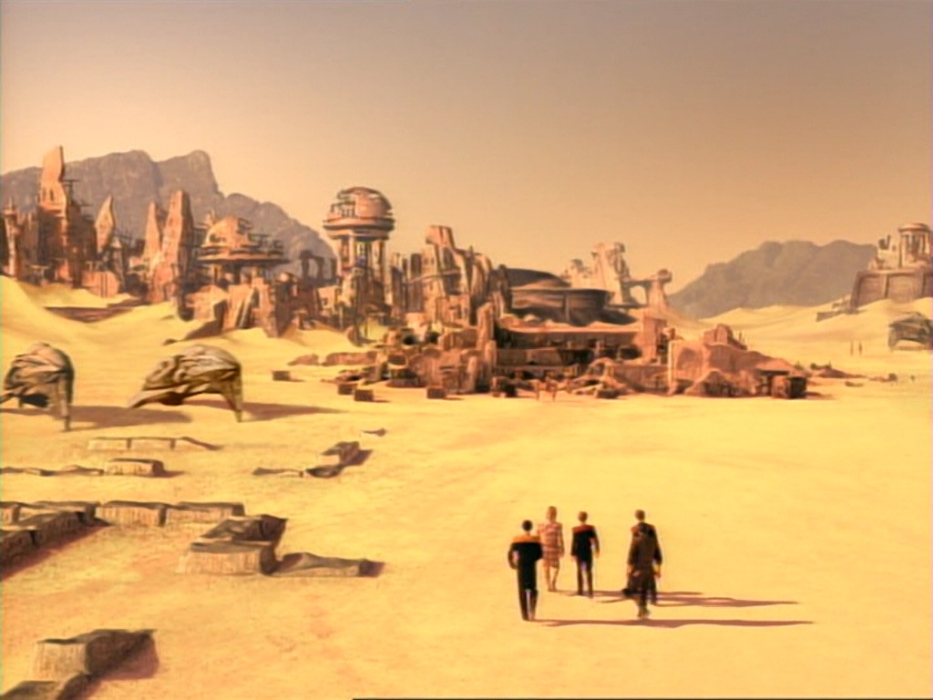 ariane179254_StarTrekVoyager_1x01_1x02-Caretaker_4478.jpg