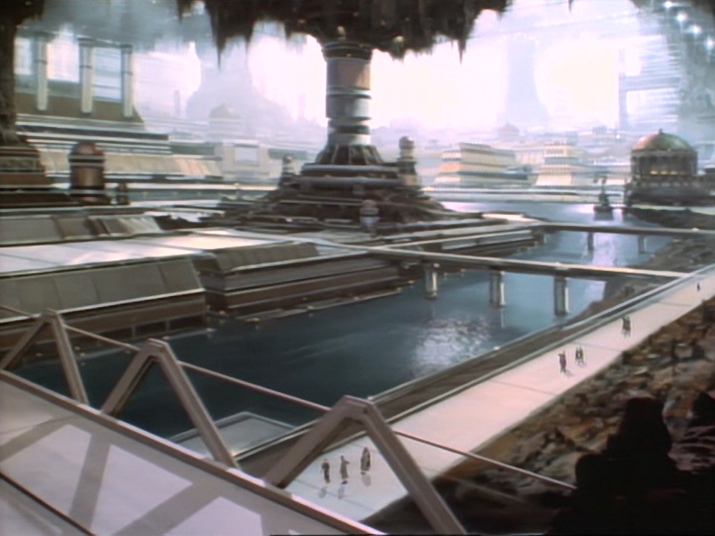 ariane179254_StarTrekVoyager_1x01_1x02-Caretaker_4801.jpg