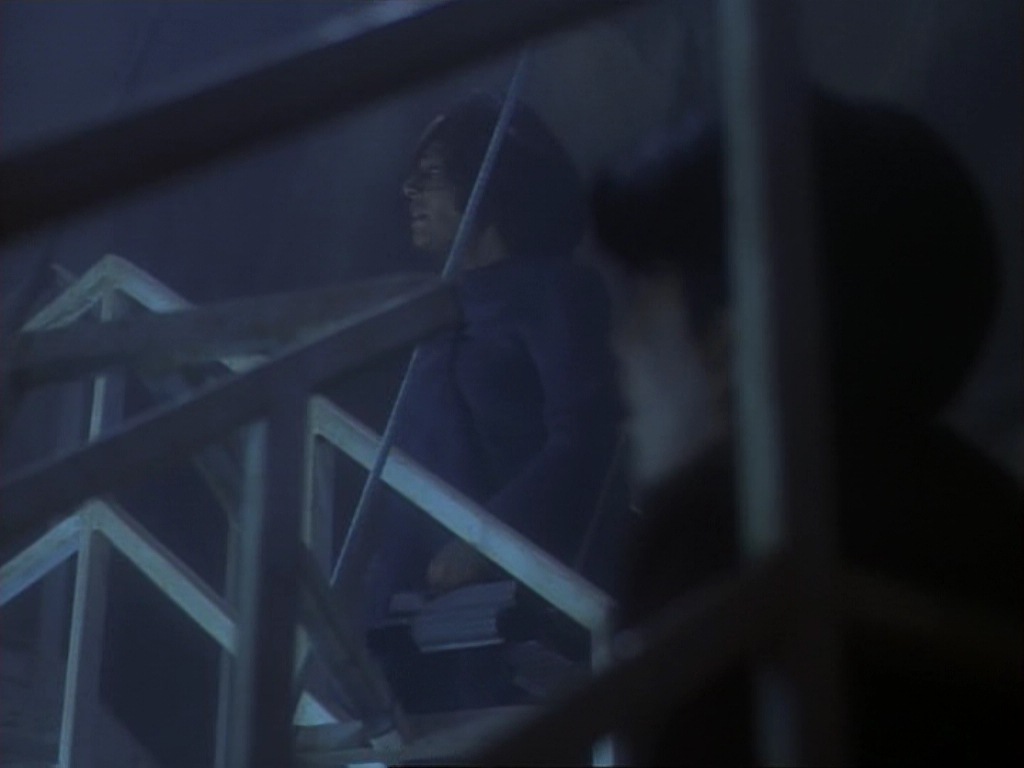 ariane179254_StarTrekVoyager_1x01_1x02-Caretaker_5358.jpg