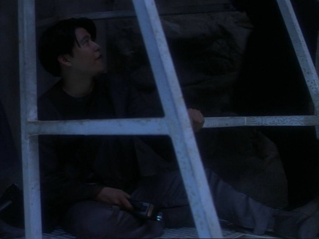 ariane179254_StarTrekVoyager_1x01_1x02-Caretaker_5696.jpg