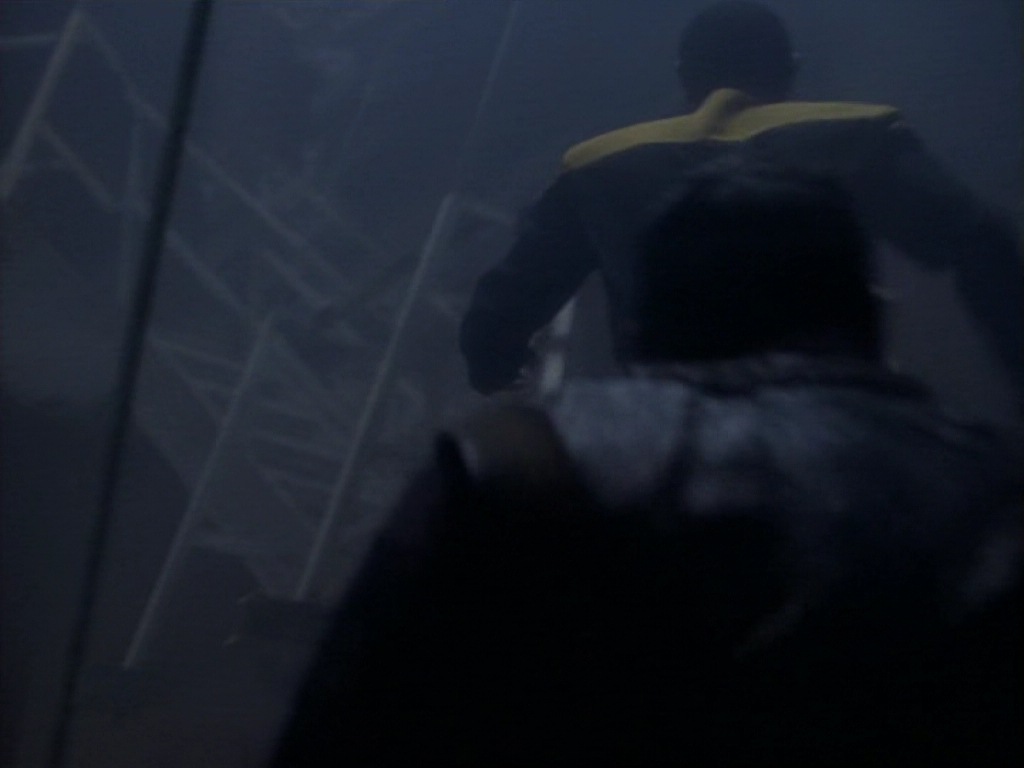 ariane179254_StarTrekVoyager_1x01_1x02-Caretaker_5721.jpg
