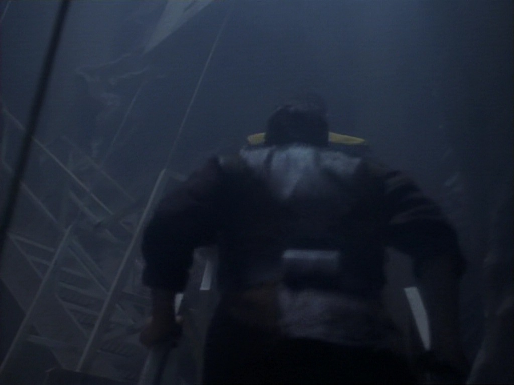 ariane179254_StarTrekVoyager_1x01_1x02-Caretaker_5722.jpg