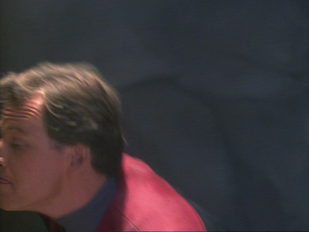 ariane179254_StarTrekVoyager_1x01_1x02-Caretaker_5832.jpg