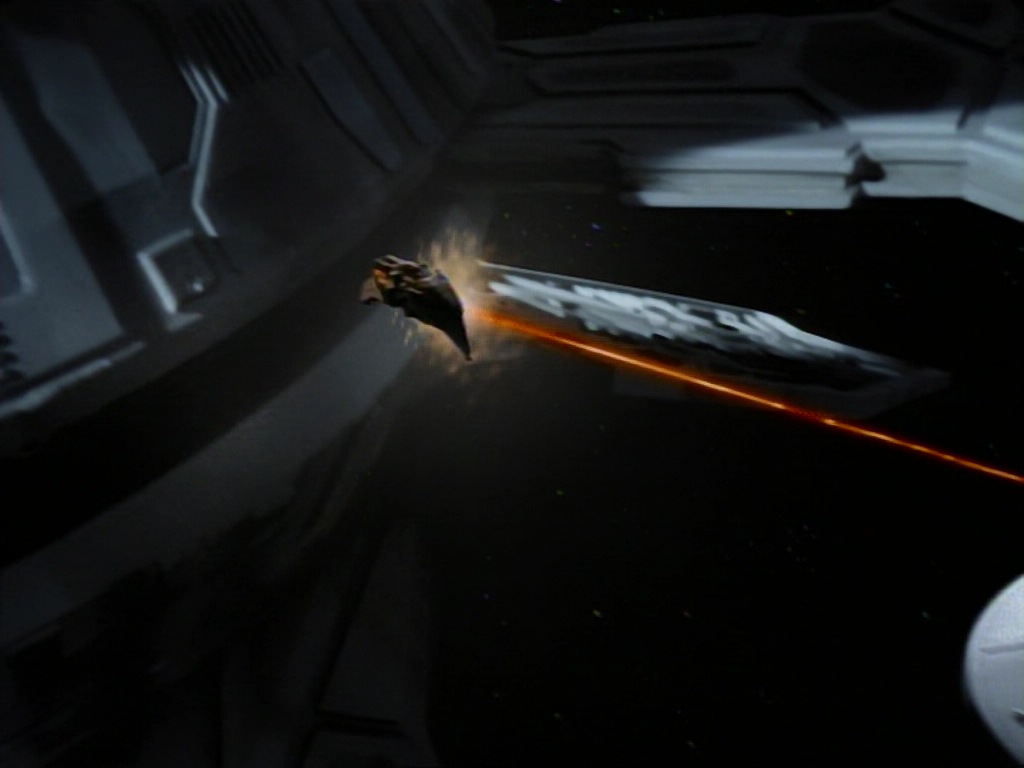 ariane179254_StarTrekVoyager_1x01_1x02-Caretaker_6266.jpg