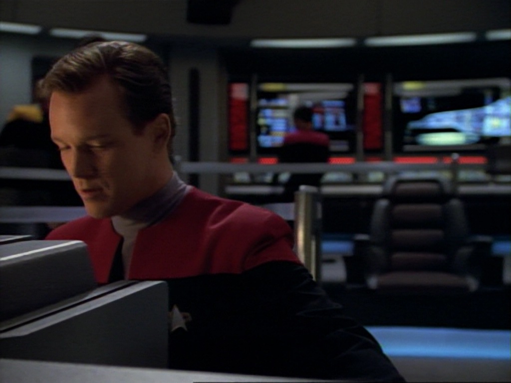 ariane179254_StarTrekVoyager_1x01_1x02-Caretaker_6307.jpg