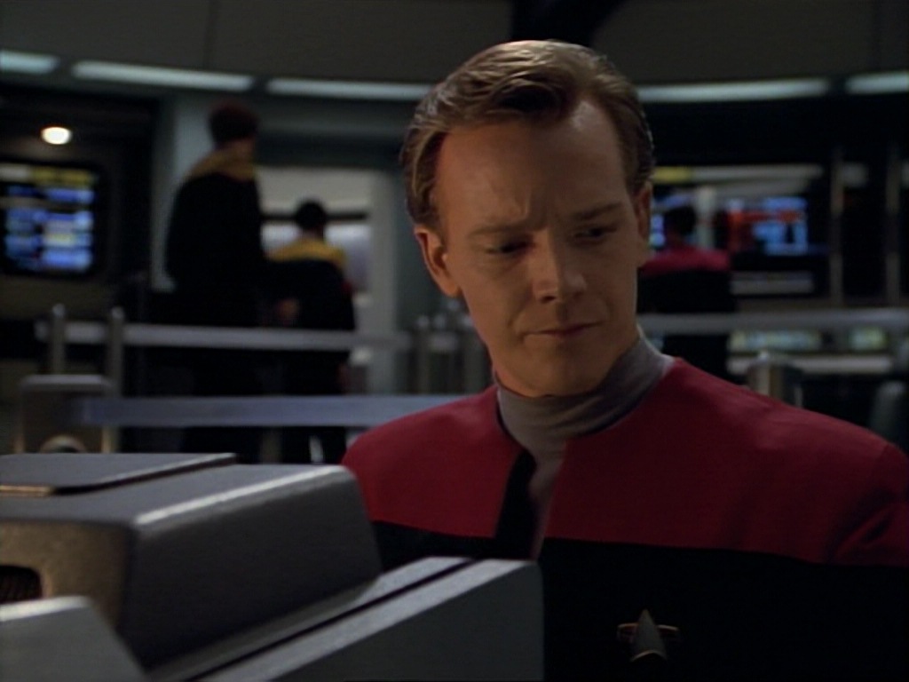 ariane179254_StarTrekVoyager_1x01_1x02-Caretaker_6310.jpg