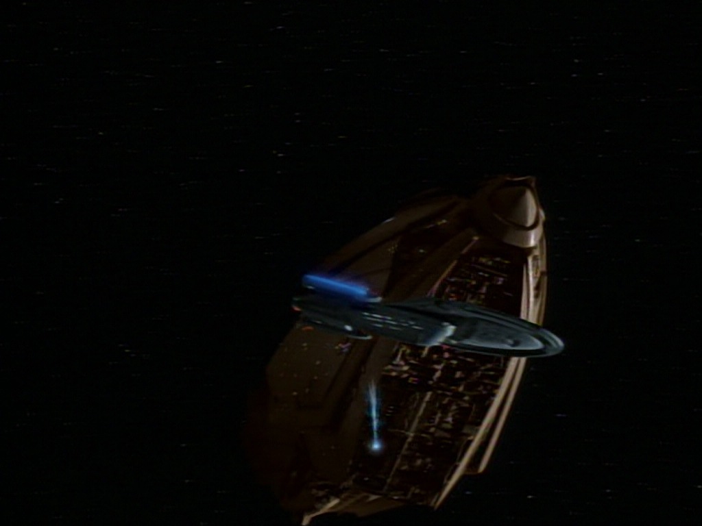 ariane179254_StarTrekVoyager_1x01_1x02-Caretaker_6590.jpg
