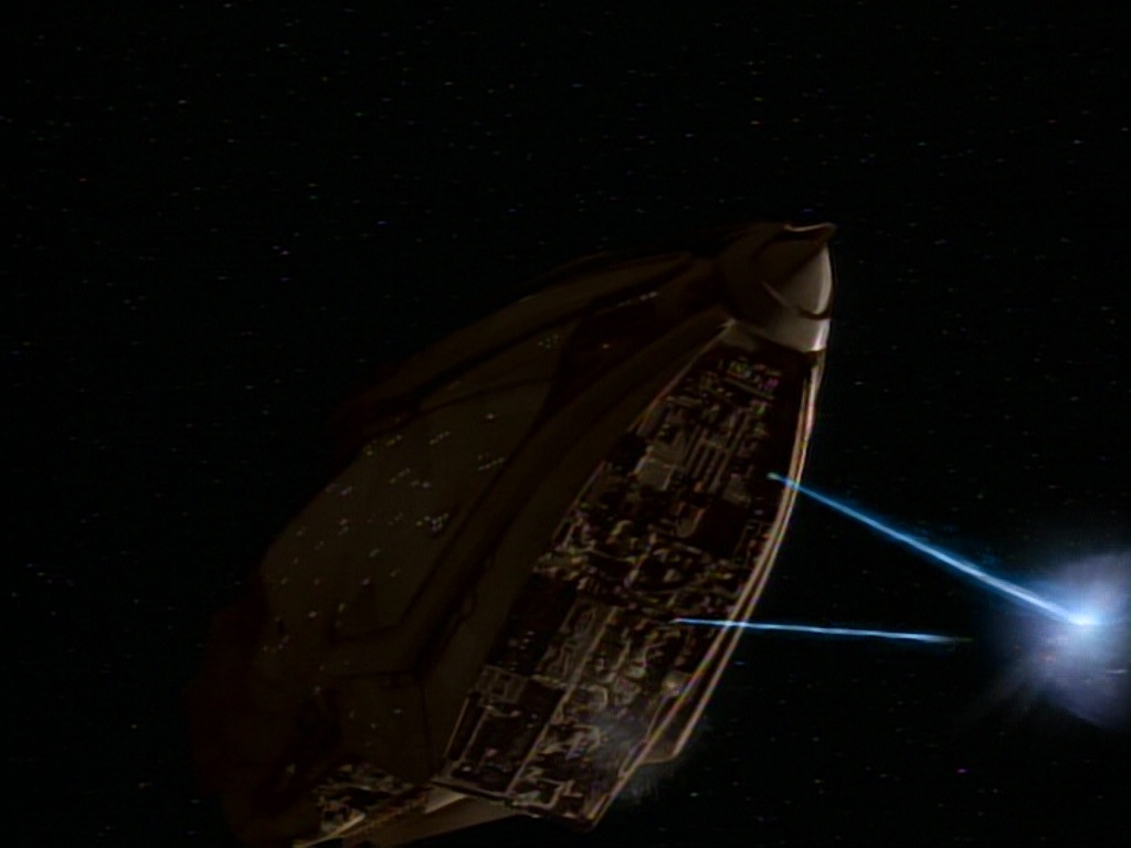ariane179254_StarTrekVoyager_1x01_1x02-Caretaker_6592.jpg