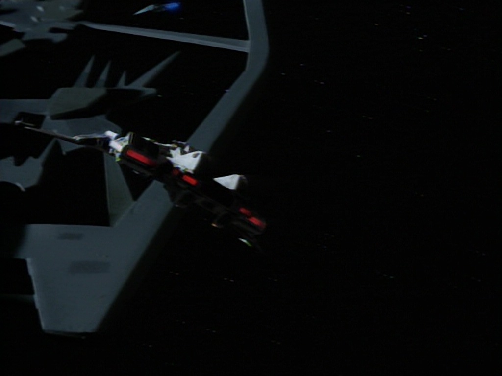 ariane179254_StarTrekVoyager_1x01_1x02-Caretaker_6662.jpg