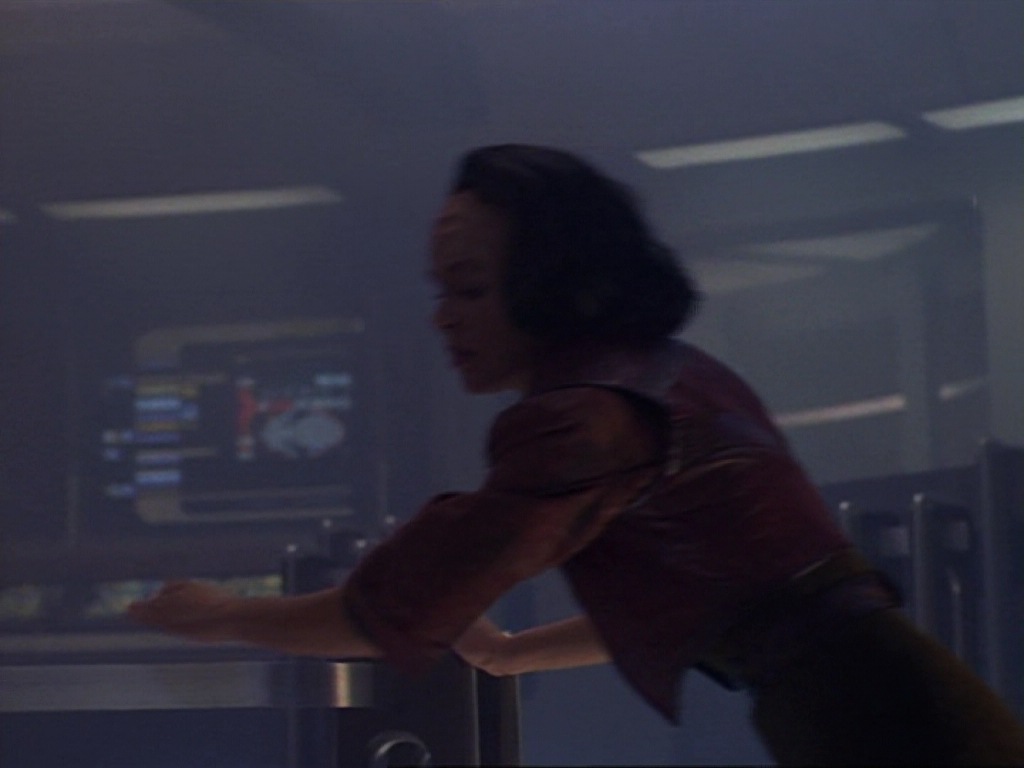 ariane179254_StarTrekVoyager_1x01_1x02-Caretaker_6673.jpg