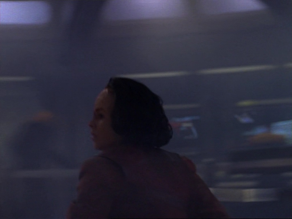 ariane179254_StarTrekVoyager_1x01_1x02-Caretaker_6675.jpg