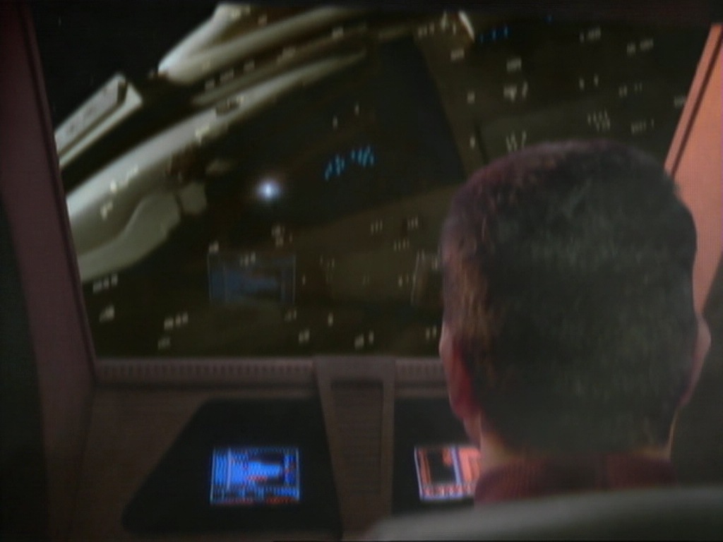 ariane179254_StarTrekVoyager_1x01_1x02-Caretaker_6698.jpg