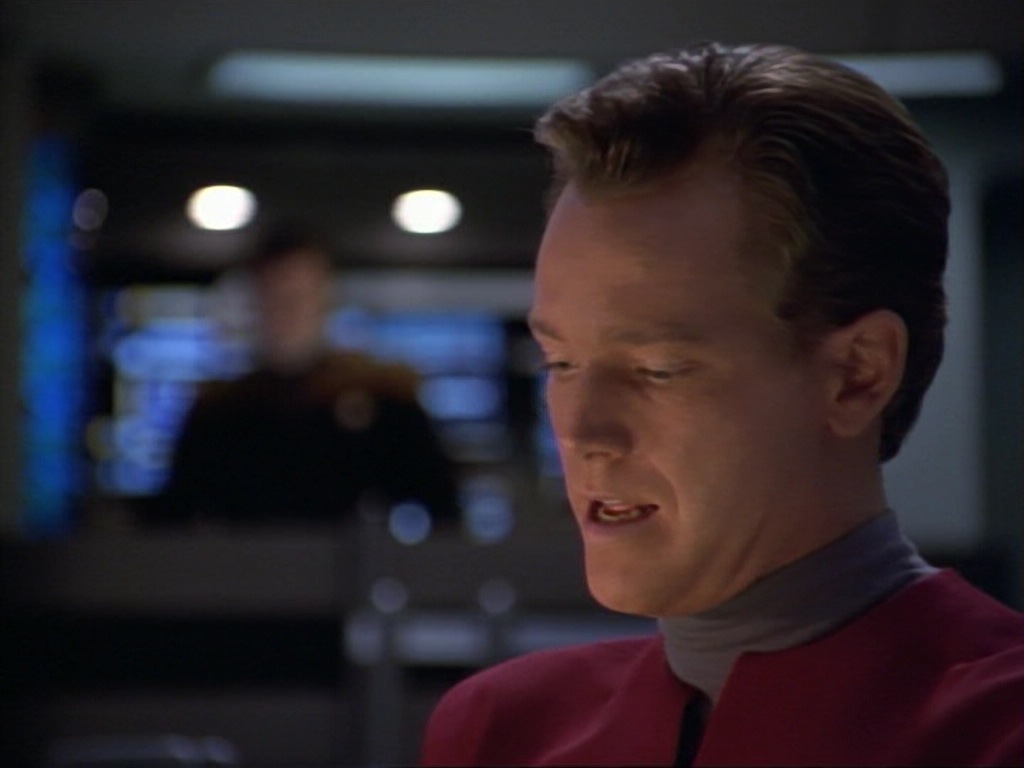 ariane179254_StarTrekVoyager_1x01_1x02-Caretaker_6826.jpg