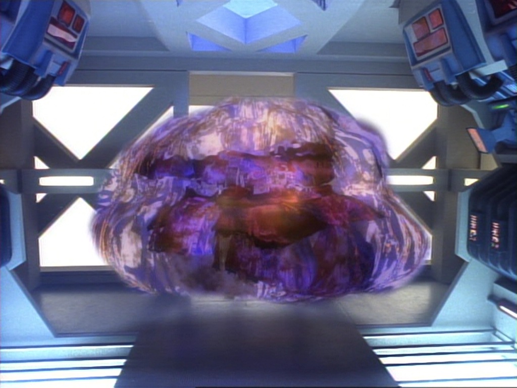 ariane179254_StarTrekVoyager_1x01_1x02-Caretaker_6836.jpg