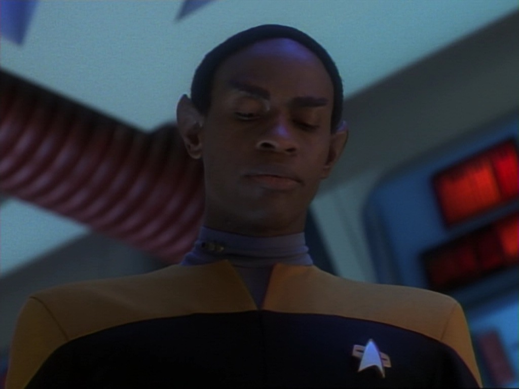 ariane179254_StarTrekVoyager_1x01_1x02-Caretaker_6889.jpg