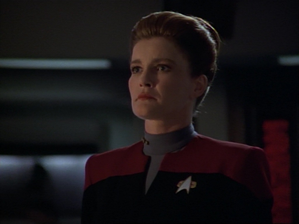 ariane179254_StarTrekVoyager_1x01_1x02-Caretaker_6957.jpg