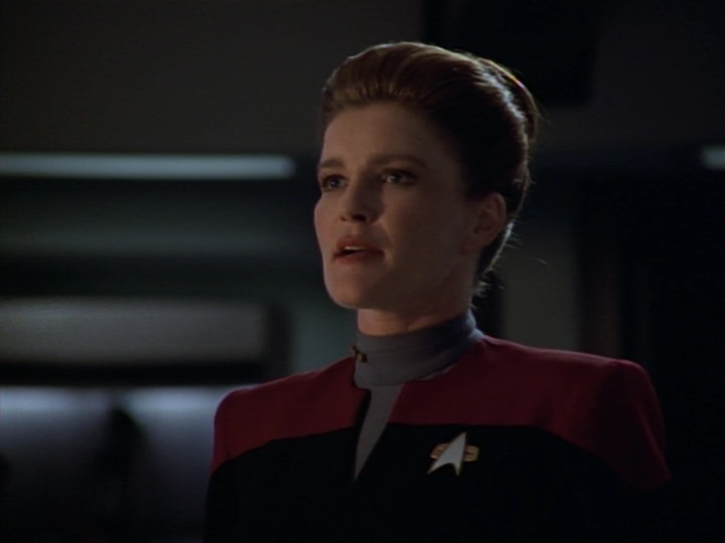 ariane179254_StarTrekVoyager_1x01_1x02-Caretaker_6961.jpg