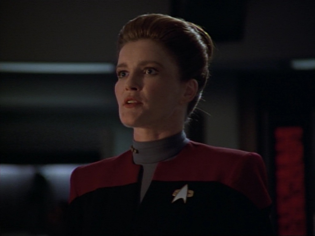 ariane179254_StarTrekVoyager_1x01_1x02-Caretaker_6974.jpg