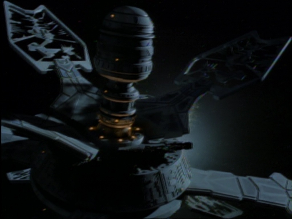 ariane179254_StarTrekVoyager_1x01_1x02-Caretaker_7037.jpg