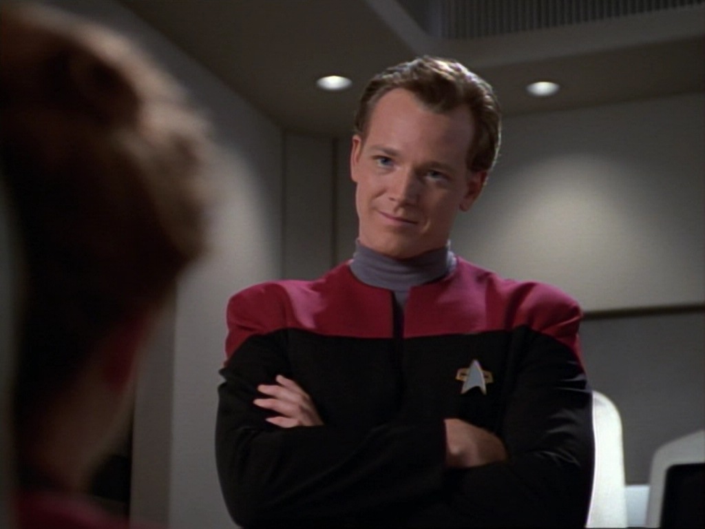 ariane179254_StarTrekVoyager_1x01_1x02-Caretaker_7149.jpg