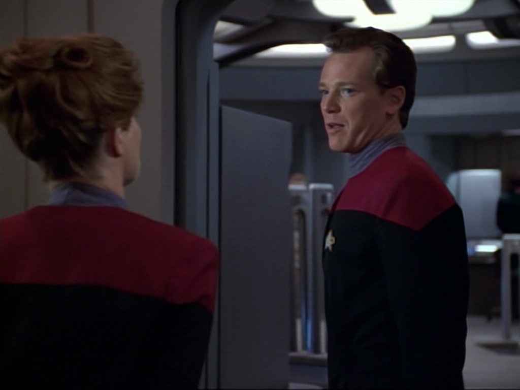 ariane179254_StarTrekVoyager_1x01_1x02-Caretaker_7209.jpg