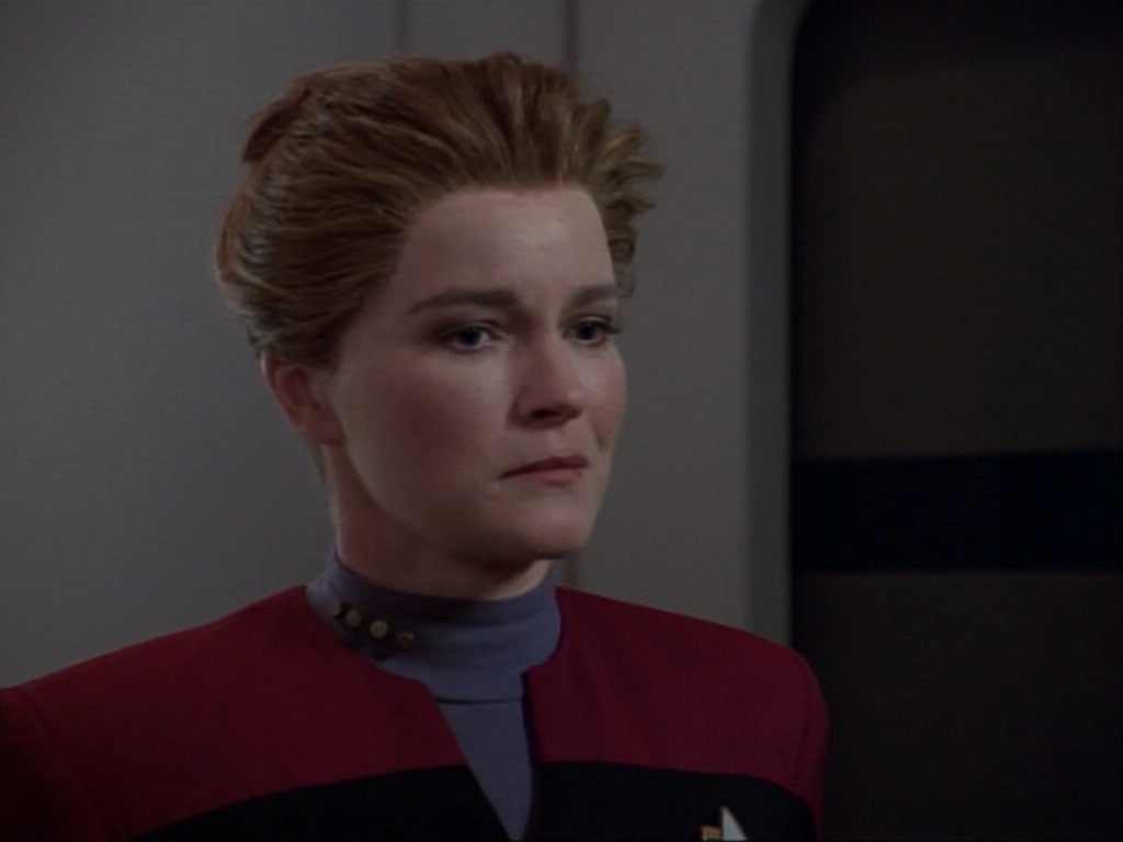 ariane179254_StarTrekVoyager_1x01_1x02-Caretaker_7288.jpg