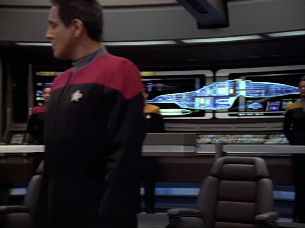 ariane179254_StarTrekVoyager_1x01_1x02-Caretaker_7320.jpg