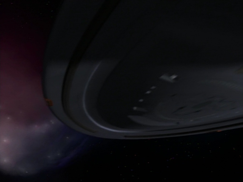 ariane179254_StarTrekVoyager_1x01_1x02-Caretaker_7435.jpg