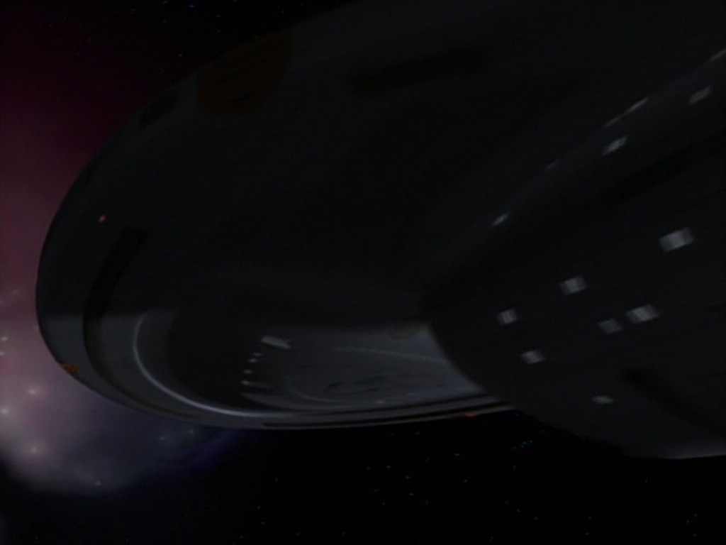 ariane179254_StarTrekVoyager_1x01_1x02-Caretaker_7436.jpg