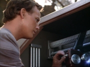 ariane179254_StarTrekVoyager_1x01_1x02-Caretaker_0433.jpg