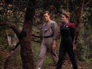 ariane179254_StarTrekVoyager_1x01_1x02-Caretaker_0586.jpg