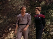 ariane179254_StarTrekVoyager_1x01_1x02-Caretaker_0593.jpg