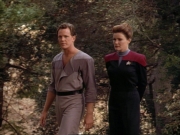 ariane179254_StarTrekVoyager_1x01_1x02-Caretaker_0595.jpg