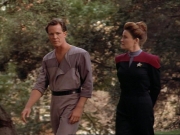 ariane179254_StarTrekVoyager_1x01_1x02-Caretaker_0597.jpg