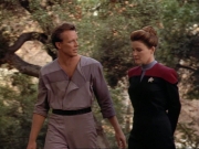 ariane179254_StarTrekVoyager_1x01_1x02-Caretaker_0599.jpg