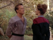 ariane179254_StarTrekVoyager_1x01_1x02-Caretaker_0610.jpg