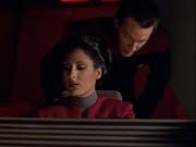 ariane179254_StarTrekVoyager_1x01_1x02-Caretaker_0678.jpg