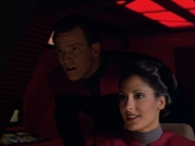 ariane179254_StarTrekVoyager_1x01_1x02-Caretaker_0730.jpg