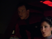 ariane179254_StarTrekVoyager_1x01_1x02-Caretaker_0731.jpg