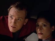 ariane179254_StarTrekVoyager_1x01_1x02-Caretaker_0768.jpg
