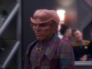 ariane179254_StarTrekVoyager_1x01_1x02-Caretaker_0787.jpg