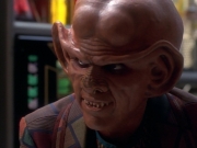 ariane179254_StarTrekVoyager_1x01_1x02-Caretaker_0818.jpg