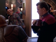 ariane179254_StarTrekVoyager_1x01_1x02-Caretaker_0867.jpg