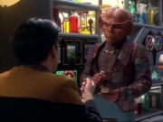 ariane179254_StarTrekVoyager_1x01_1x02-Caretaker_0905.jpg