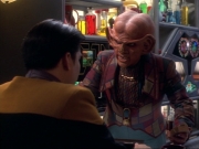 ariane179254_StarTrekVoyager_1x01_1x02-Caretaker_0917.jpg