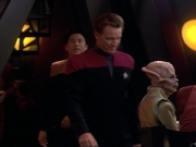 ariane179254_StarTrekVoyager_1x01_1x02-Caretaker_0971.jpg
