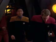 ariane179254_StarTrekVoyager_1x01_1x02-Caretaker_0972.jpg
