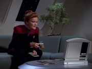 ariane179254_StarTrekVoyager_1x01_1x02-Caretaker_1091.jpg