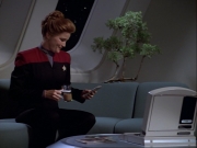 ariane179254_StarTrekVoyager_1x01_1x02-Caretaker_1099.jpg